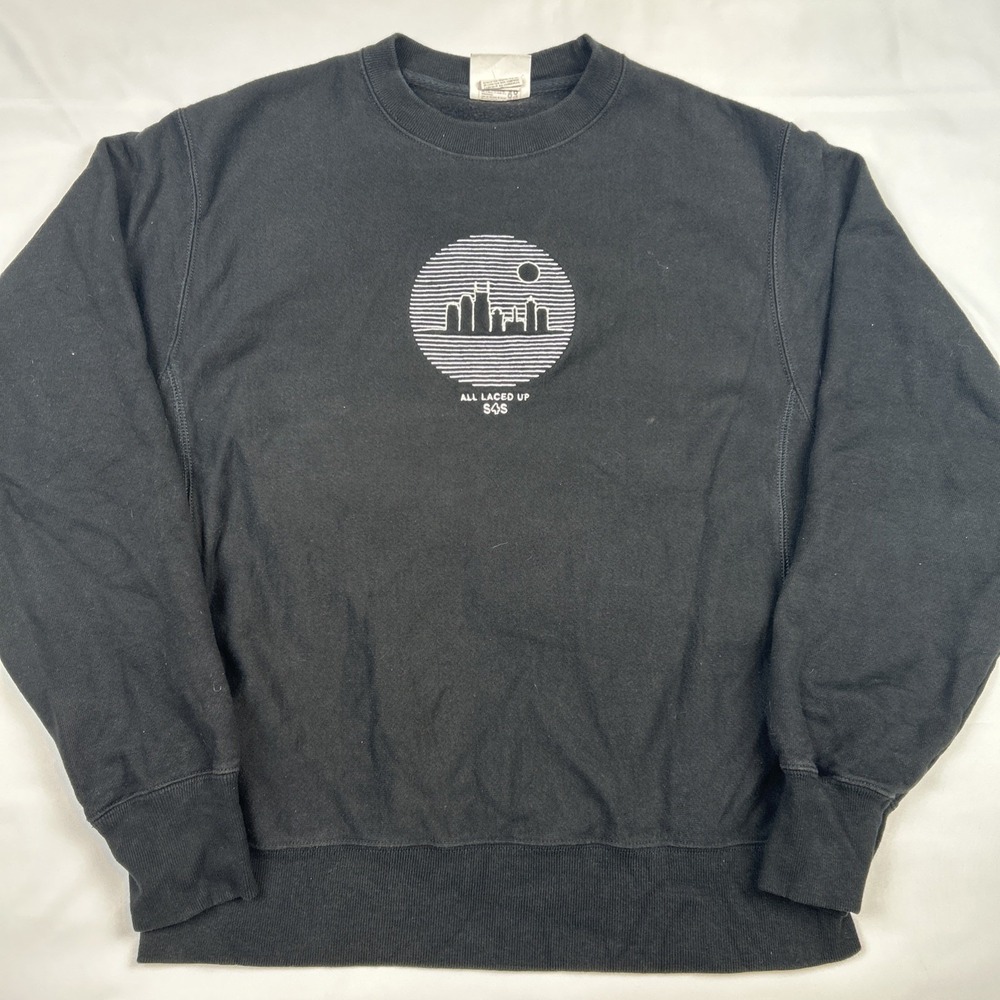 VTG Champion Reverse Weave Sweatshirt Black Sz M Embroidered All Laced Up S4S